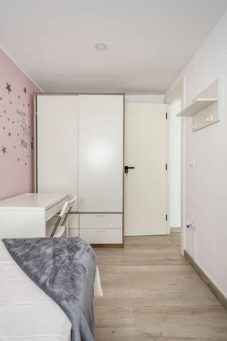 Habitaciones Bonitas Y Comodas L'Hospitalet de Llobregat Buitenkant foto